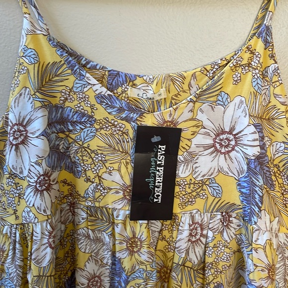 E-Luna, Womens Geri Tank Spaghetti Strap Sleeveless Daisy Floral Top Sz M - Picture 3 of 8